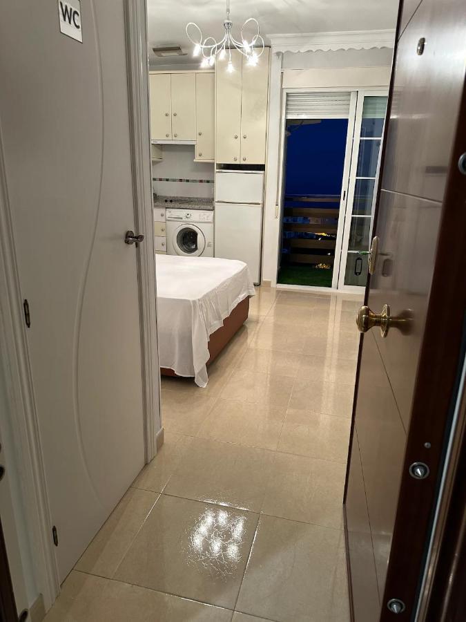 Estudio Turistico En Benalmadena A 200 Mts Del Mar מראה חיצוני תמונה