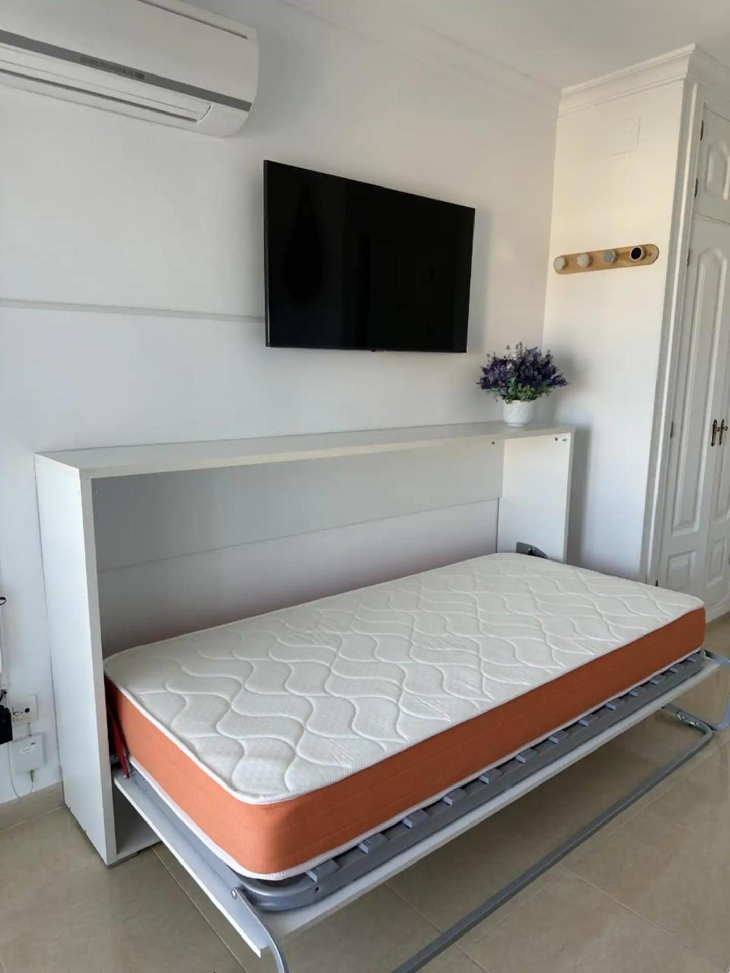 Estudio Turistico En Benalmadena A 200 Mts Del Mar מראה חיצוני תמונה
